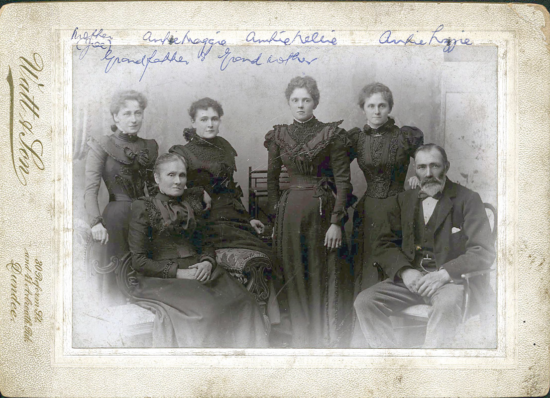 Key Family Dundee c1900